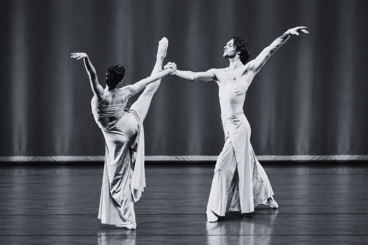 Pas de Deux
